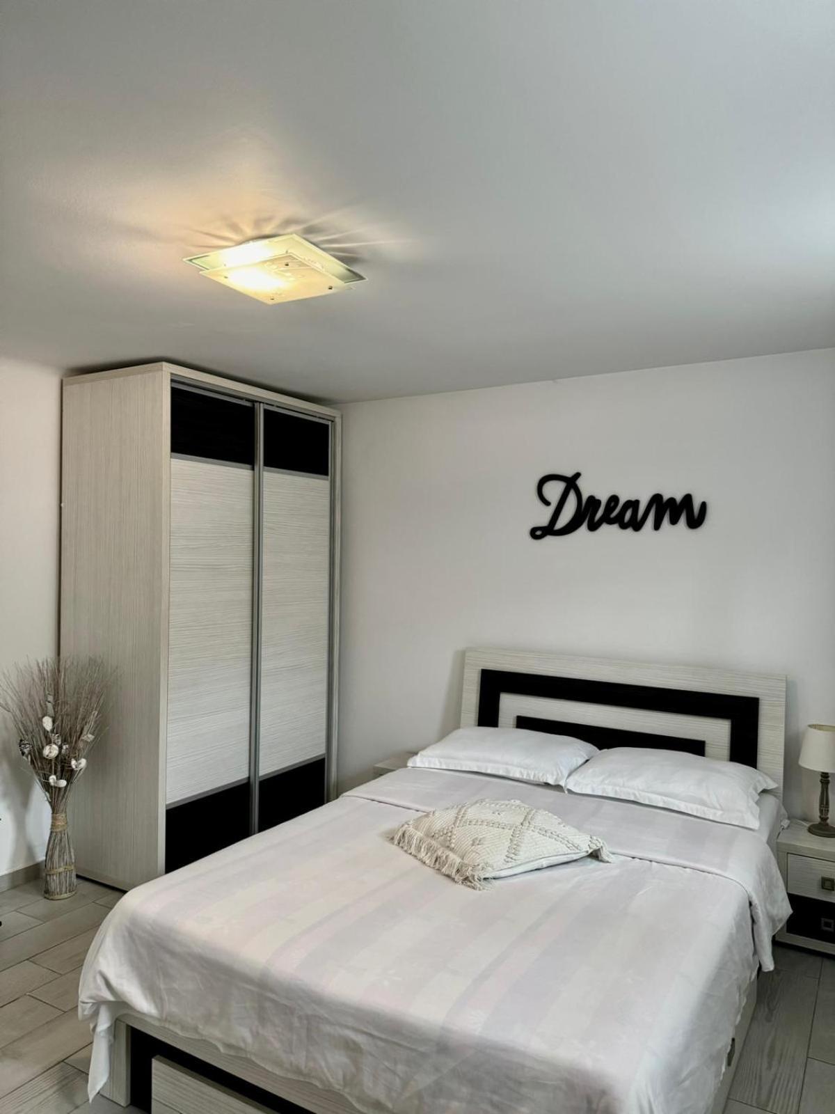 Apartamento La Relax Braşov Exterior foto